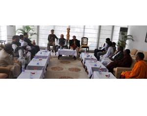 The Governor of Arunachal Pradesh Lt. Gen (Retd) Nirbhay Sharma and First Lady of the State Smti Jyotsna Sharma with the heads of religious institutions of Capital Complex in a �Sarva Dharma� meeting at Raj Bhawan, Itanagar on 30th December 2013.
